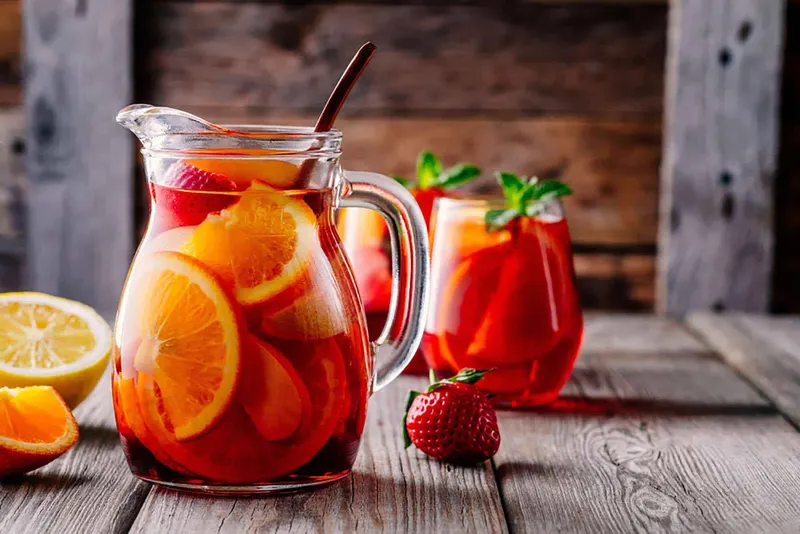 Punaviini Sangria
