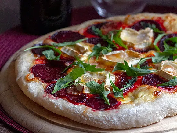 Punajuuripizza