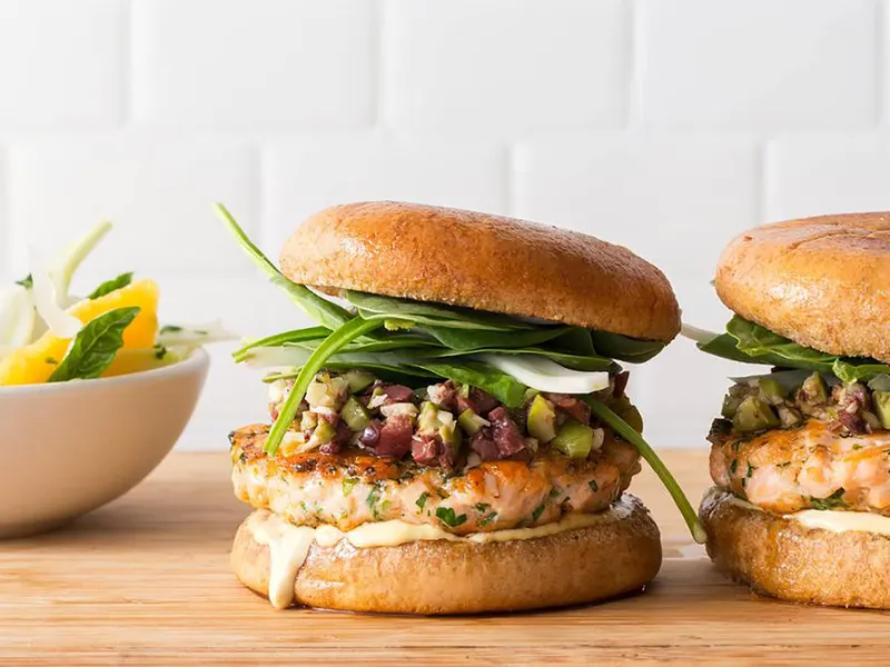 Fenkolisalaatti Burgeri
